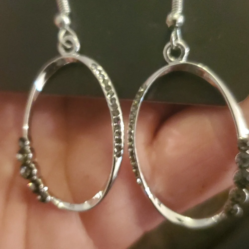 EARRINGS - Picture 5 of 5